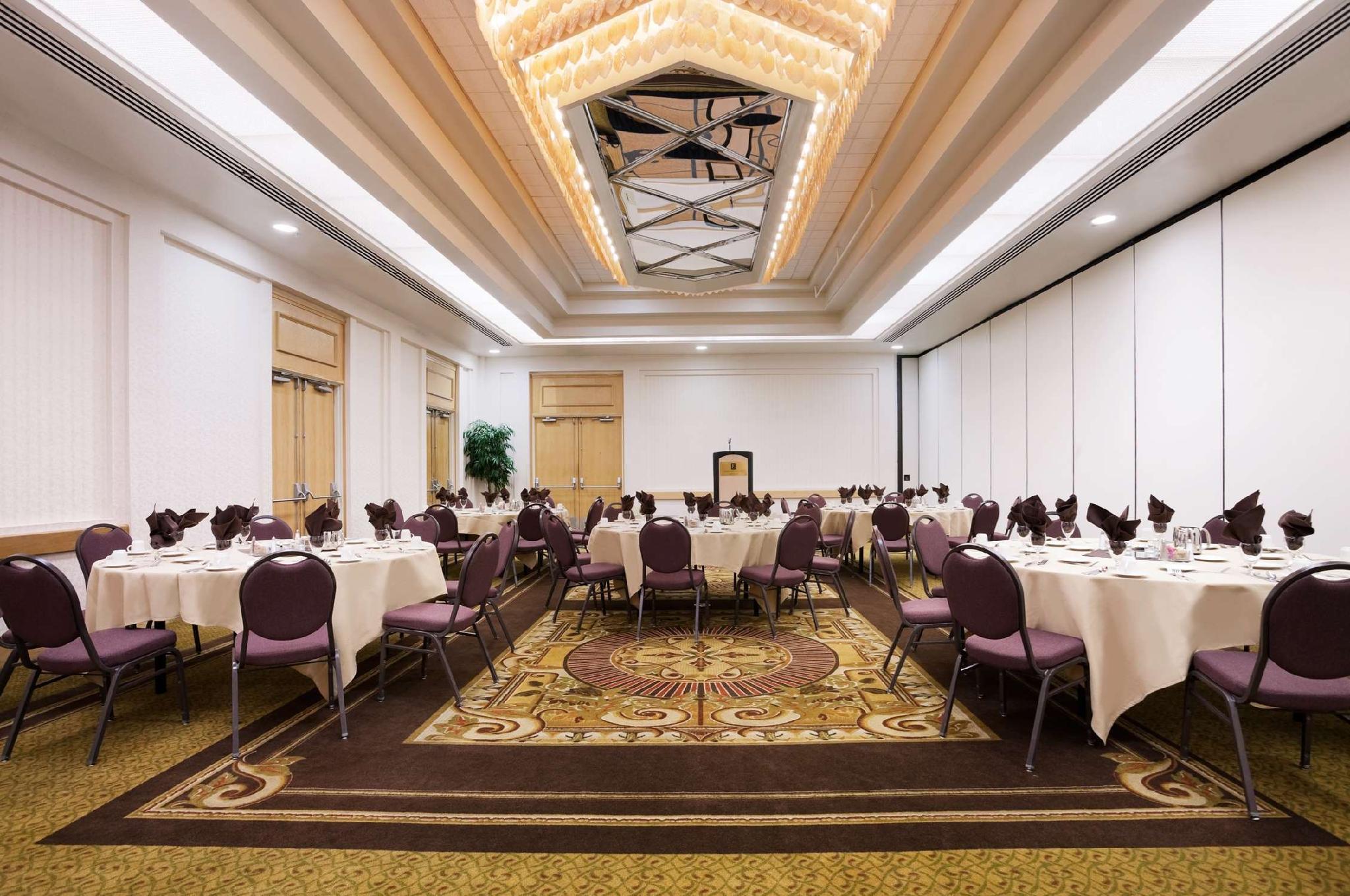 Embassy 4* San Luis Obispo