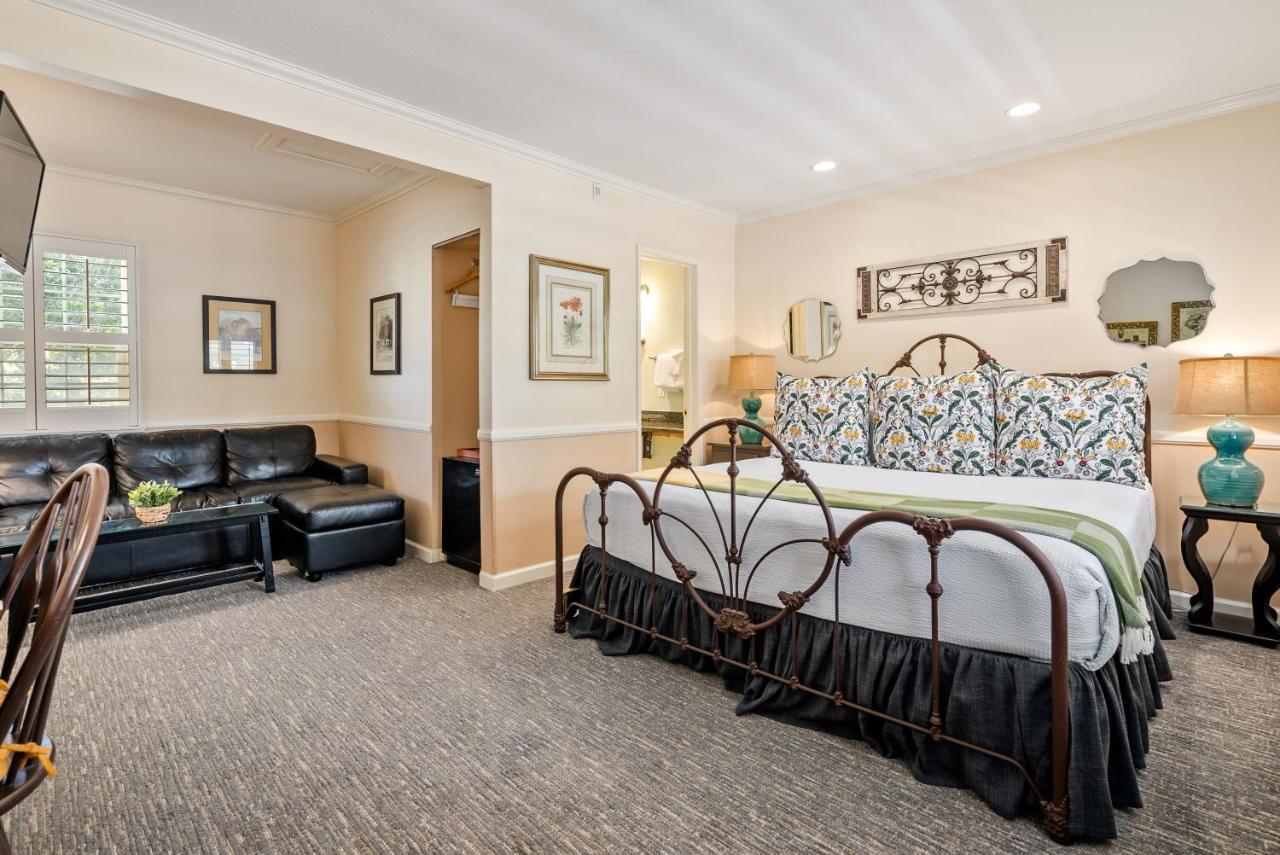 Apple Farm Hotel 3*