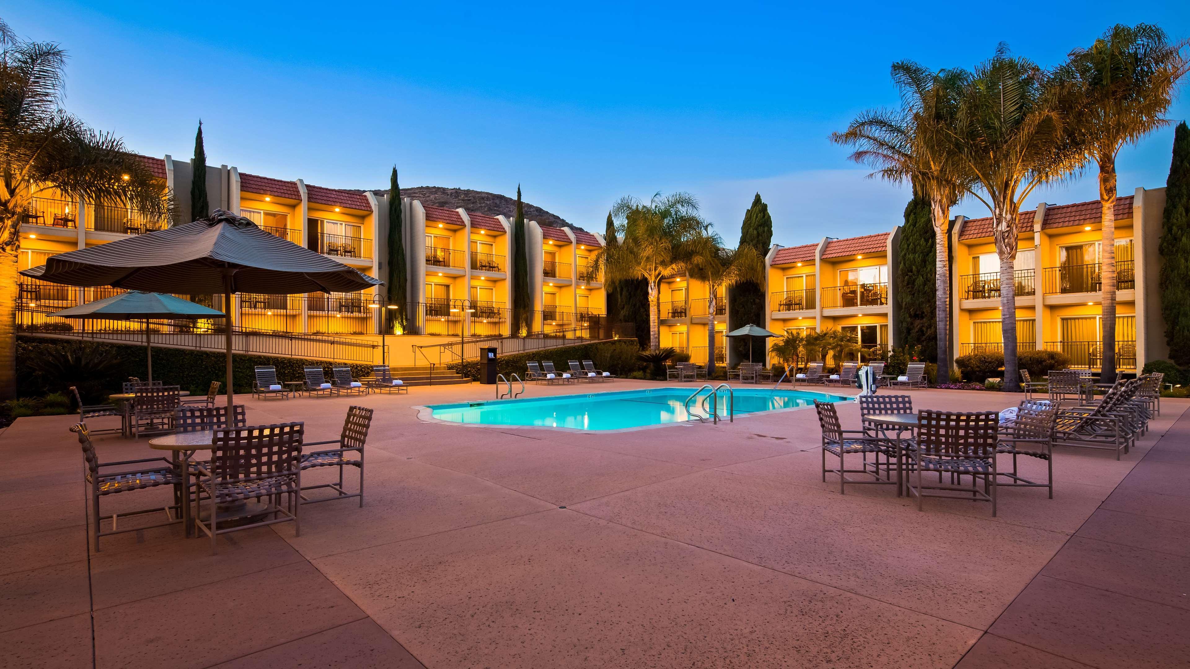 Western Royal Oak 3* San Luis Obispo