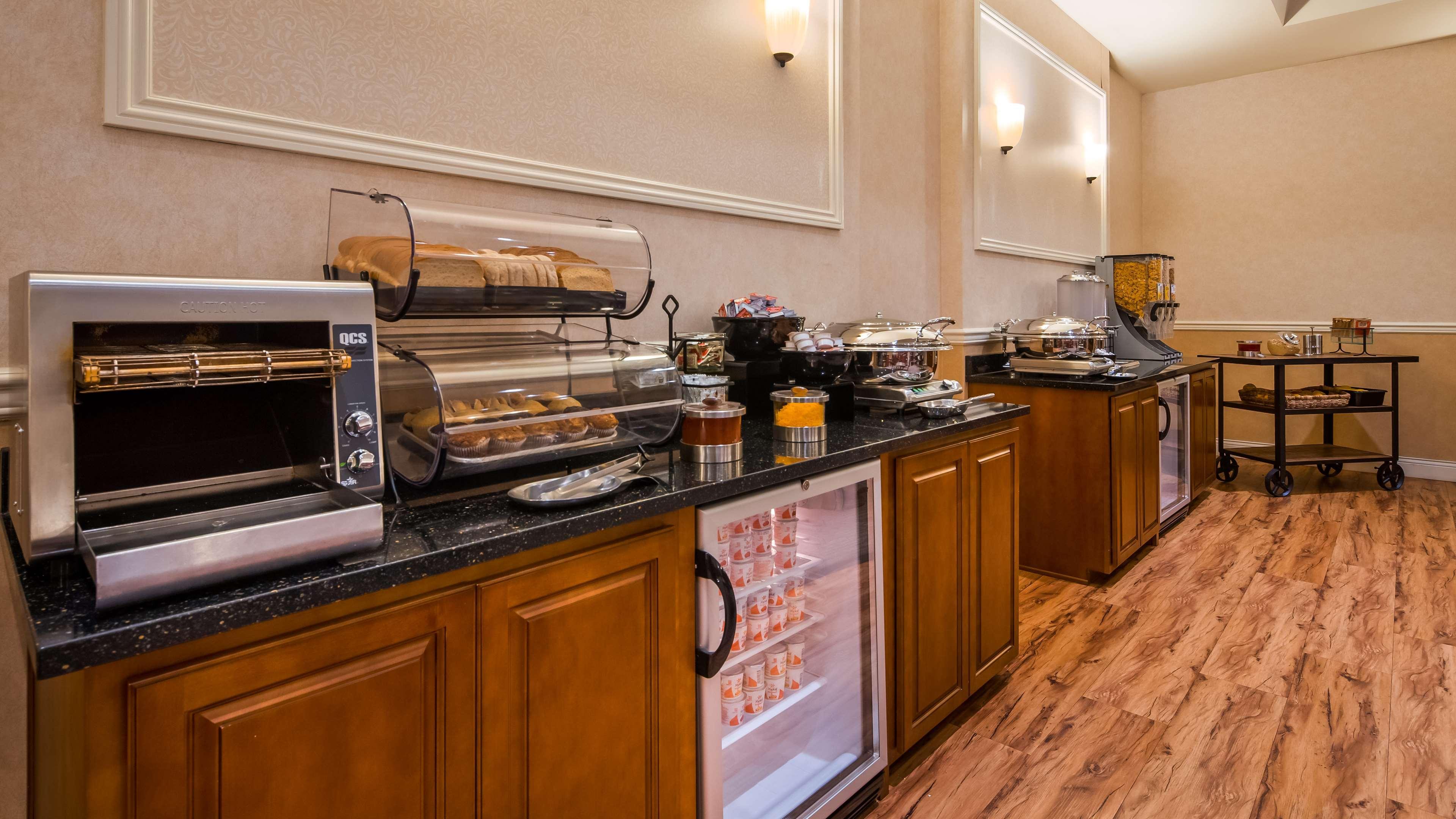 Western Royal Oak Hotel 3*