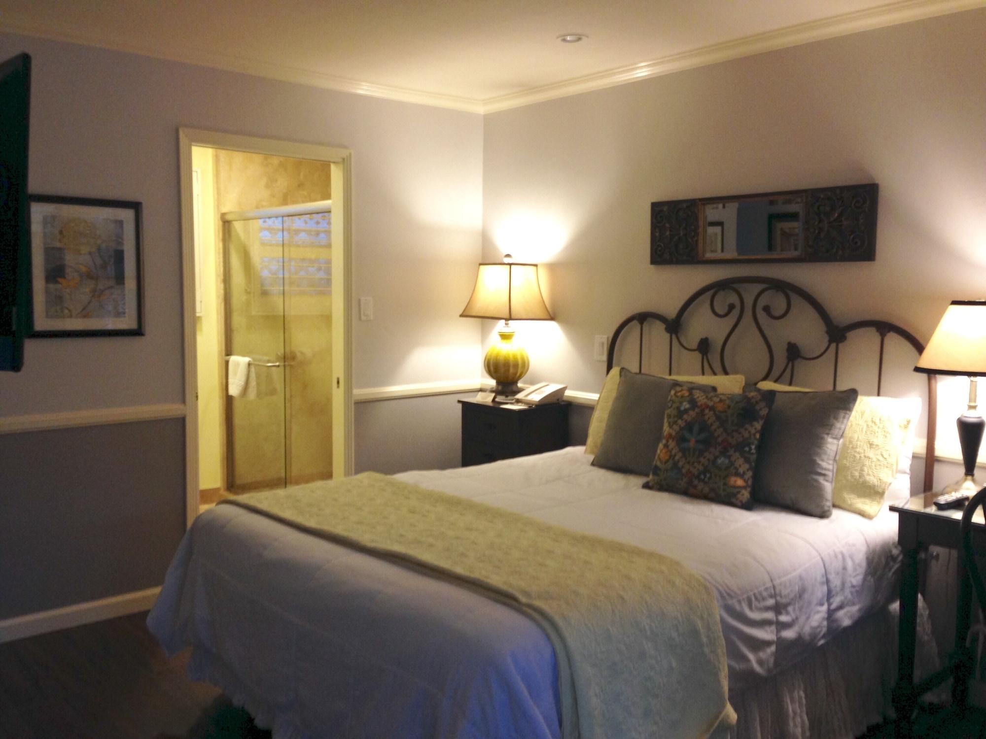 Apple Farm Hotel 3*