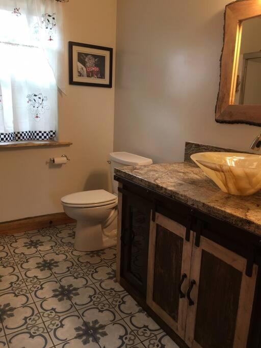 Pacific Coast Highway Milkhouse * San Luis Obispo