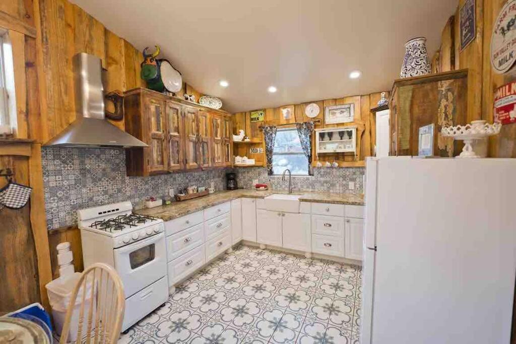 Holiday home Pacific Coast Highway Milkhouse *