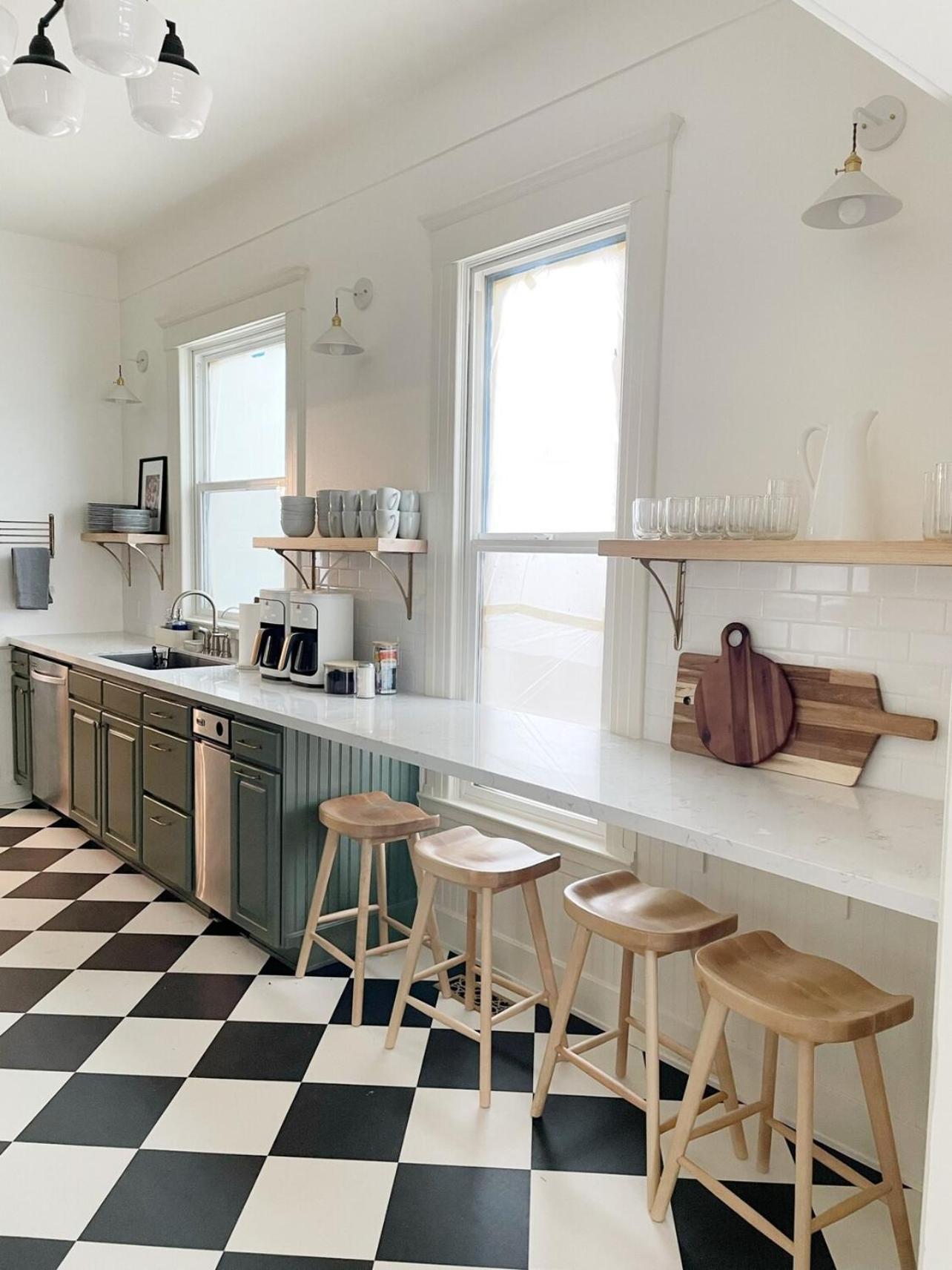 Edna Estate, Sleeps 17, Hot Tub Holiday home