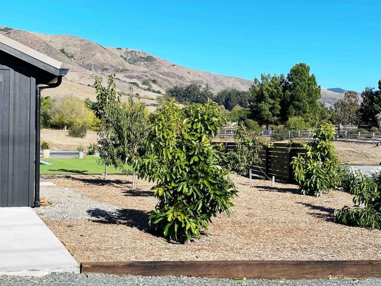 Black Barn Ranch Hill Views Downtown Close Holiday home San Luis Obispo
