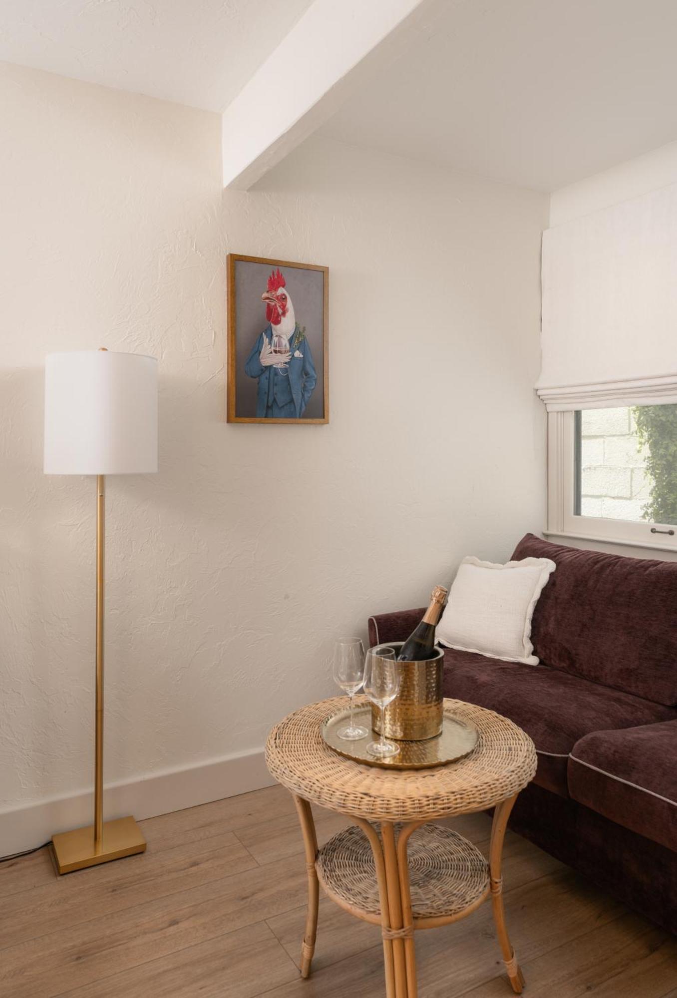 Bed & Breakfast Petit Soleil - Bed, Breakfast And Bar 4*