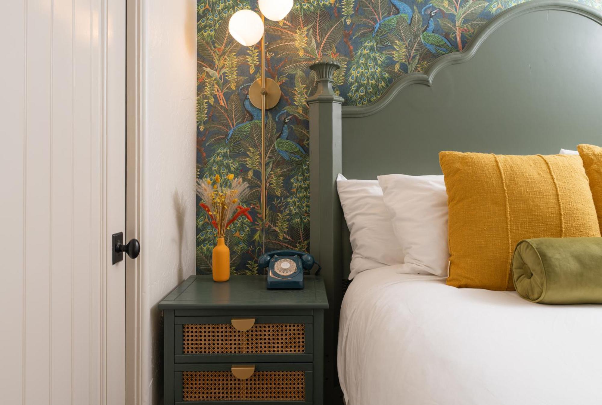 Petit Soleil - Bed, Breakfast And Bar Bed & Breakfast 4*