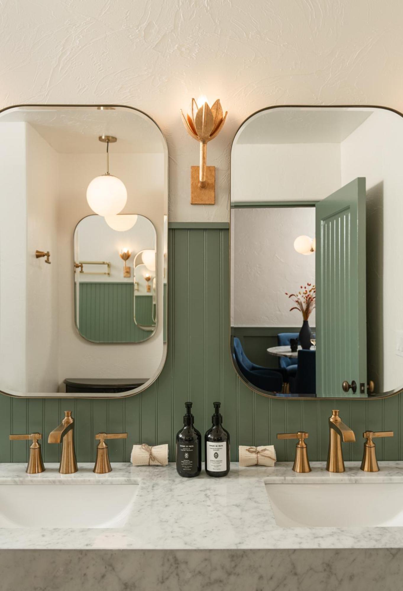 Petit Soleil - Bed, Breakfast And Bar 4*