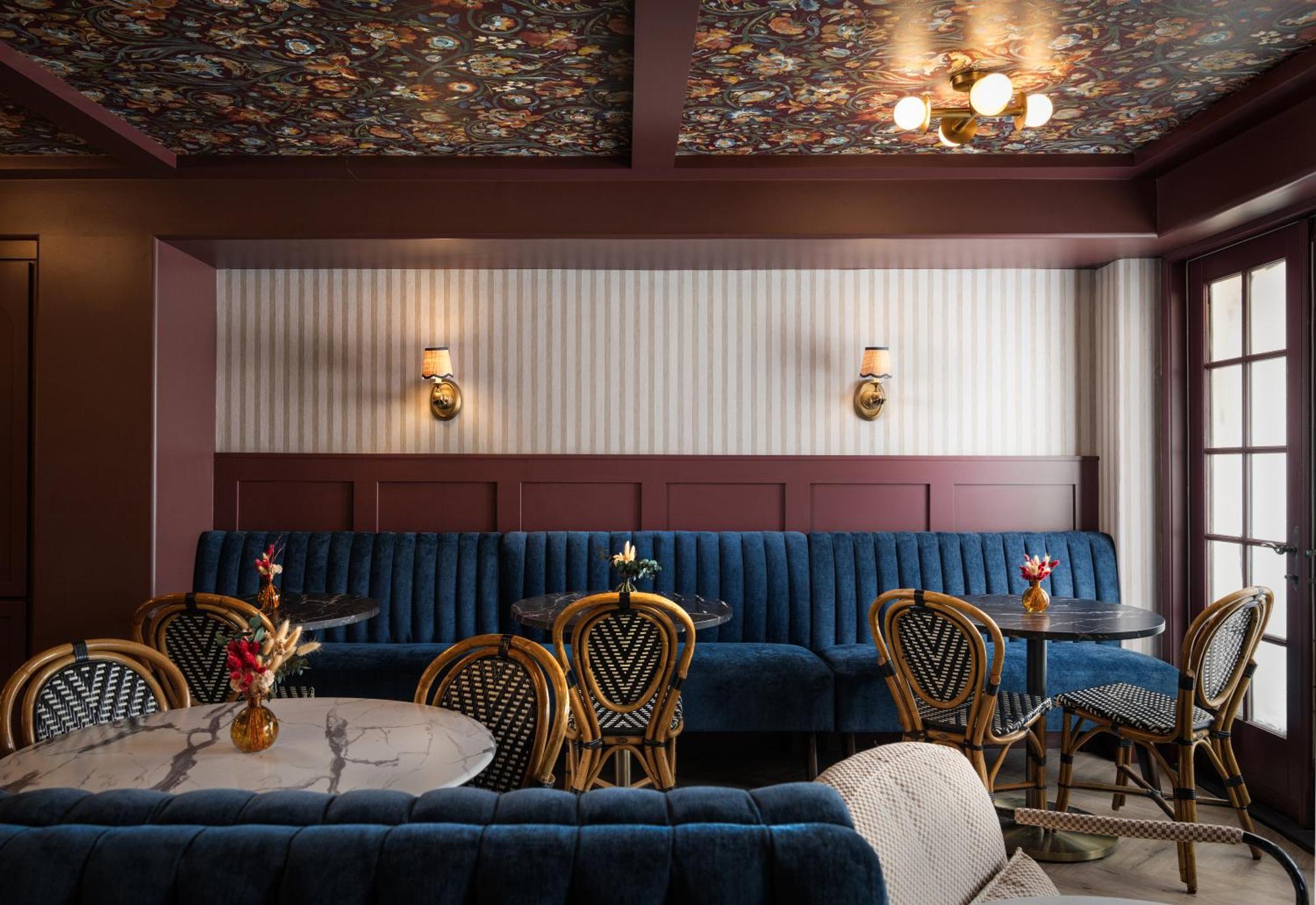 Petit Soleil - Bed, Breakfast And Bar Bed & Breakfast