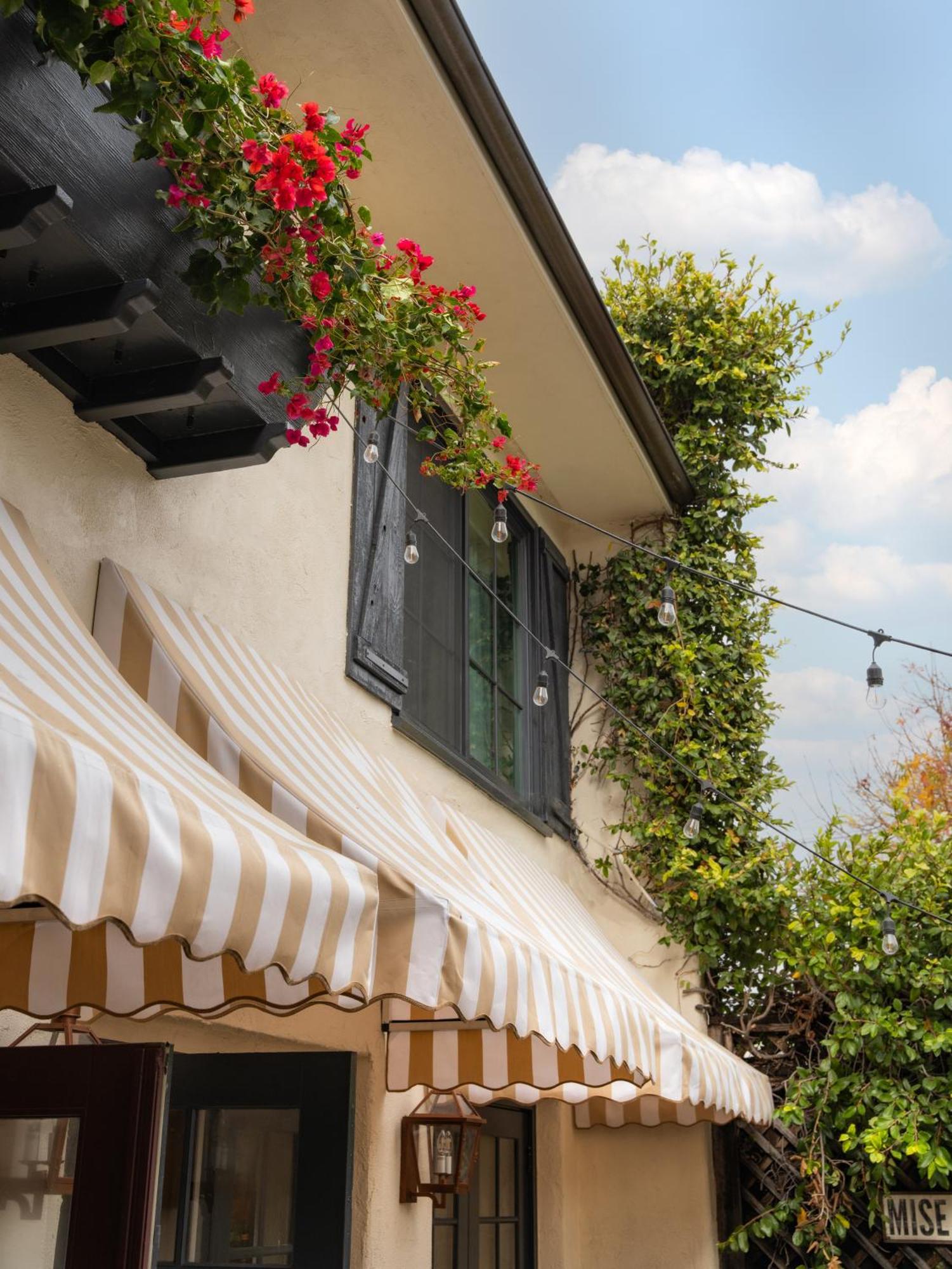 Petit Soleil - Bed, Breakfast And Bar Bed & Breakfast 4*