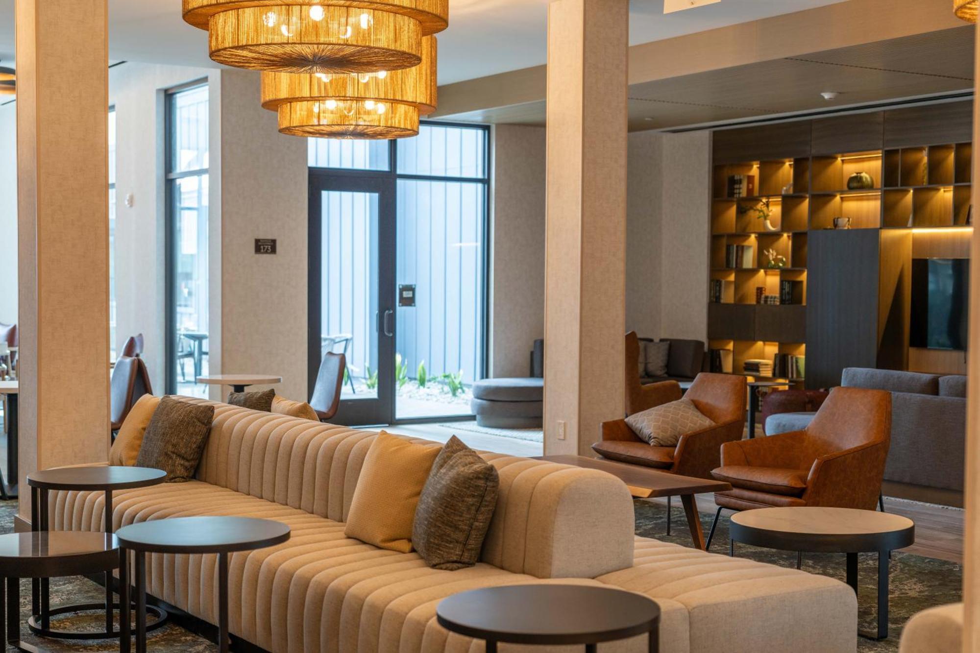 Hotel By Marriott San Luis Obispo