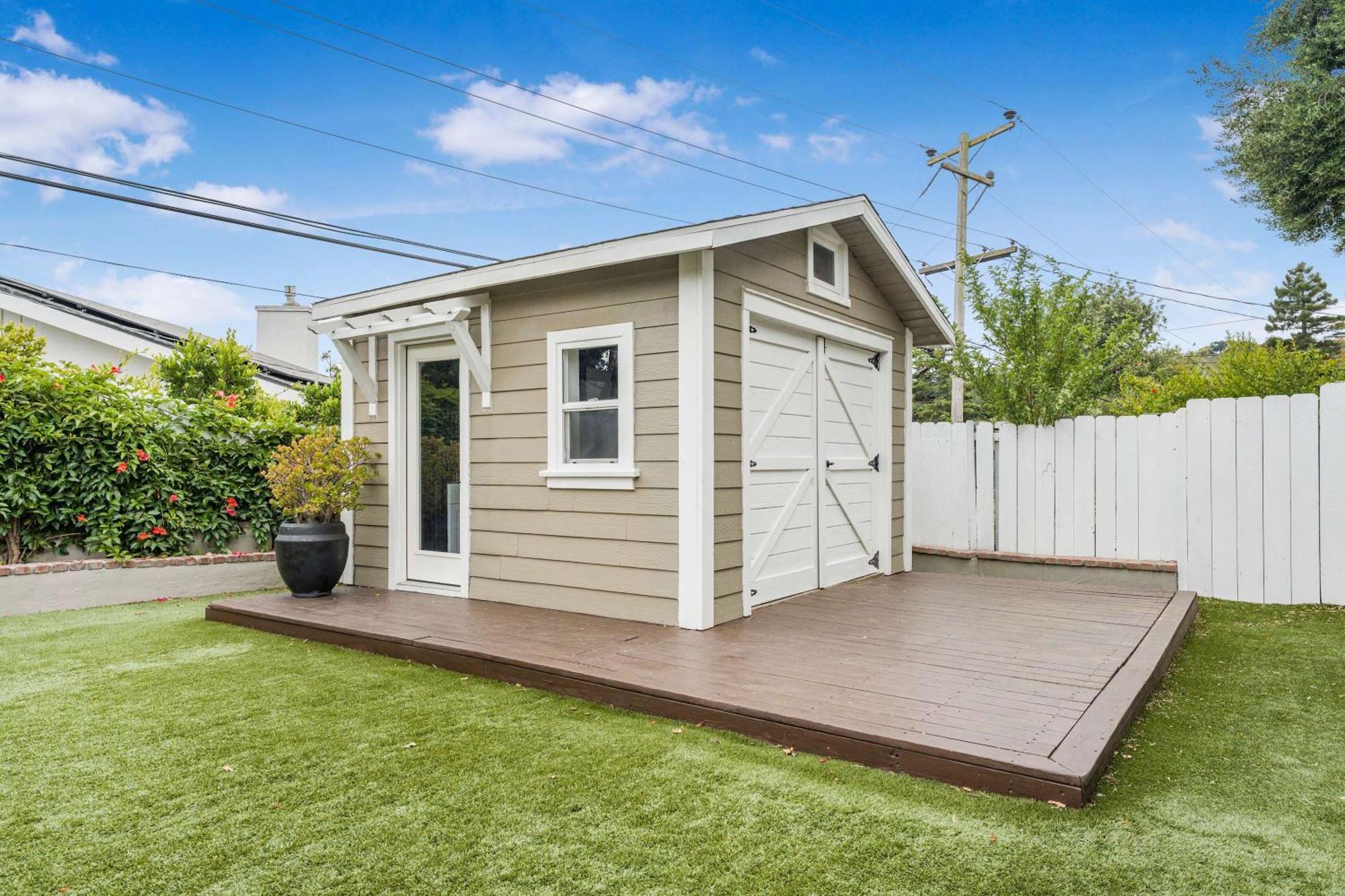 Holiday home Sleeps 11 Wine Trail Fire Pit Bocce & Trampoline