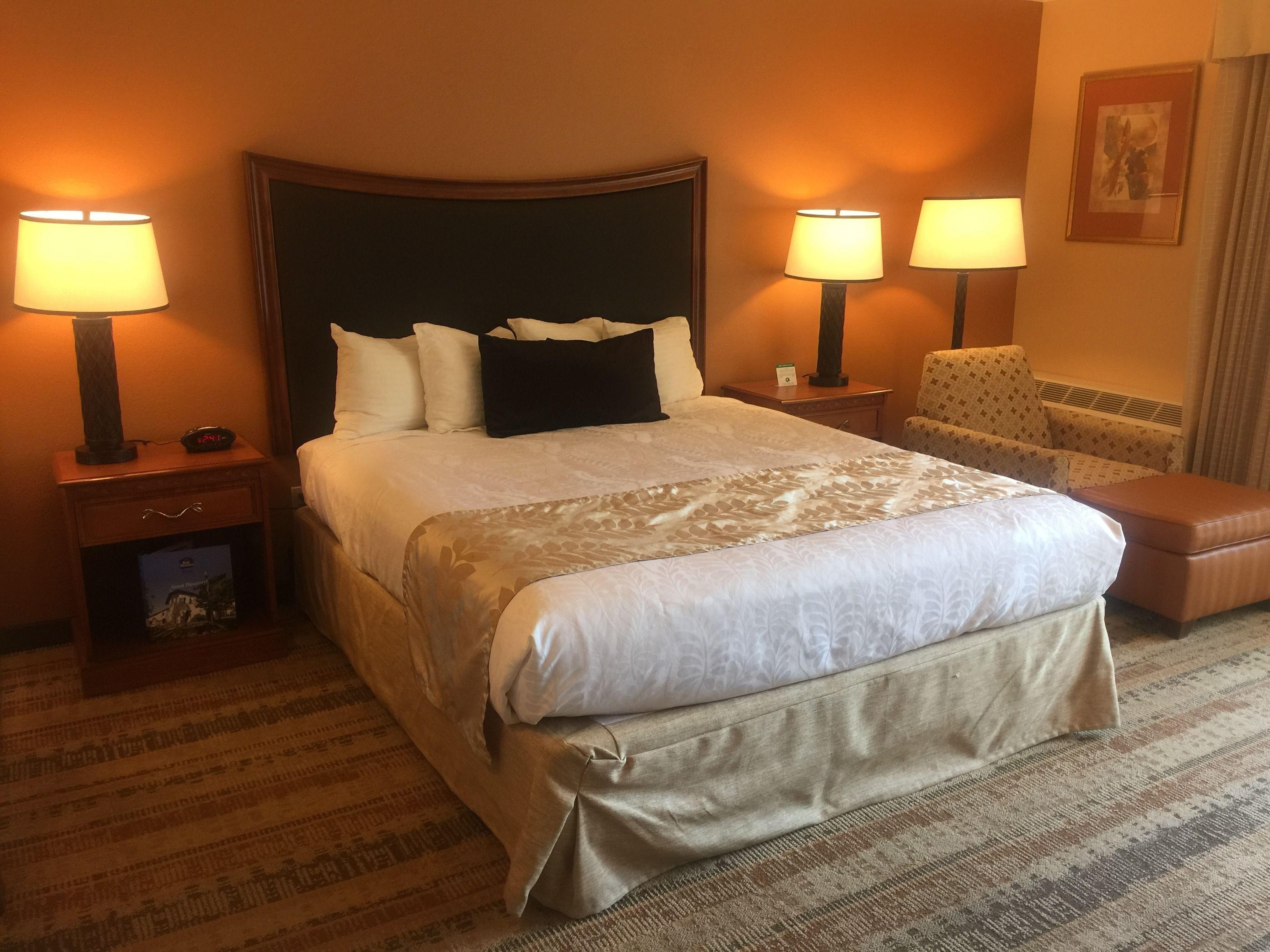 Western Royal Oak 3* San Luis Obispo