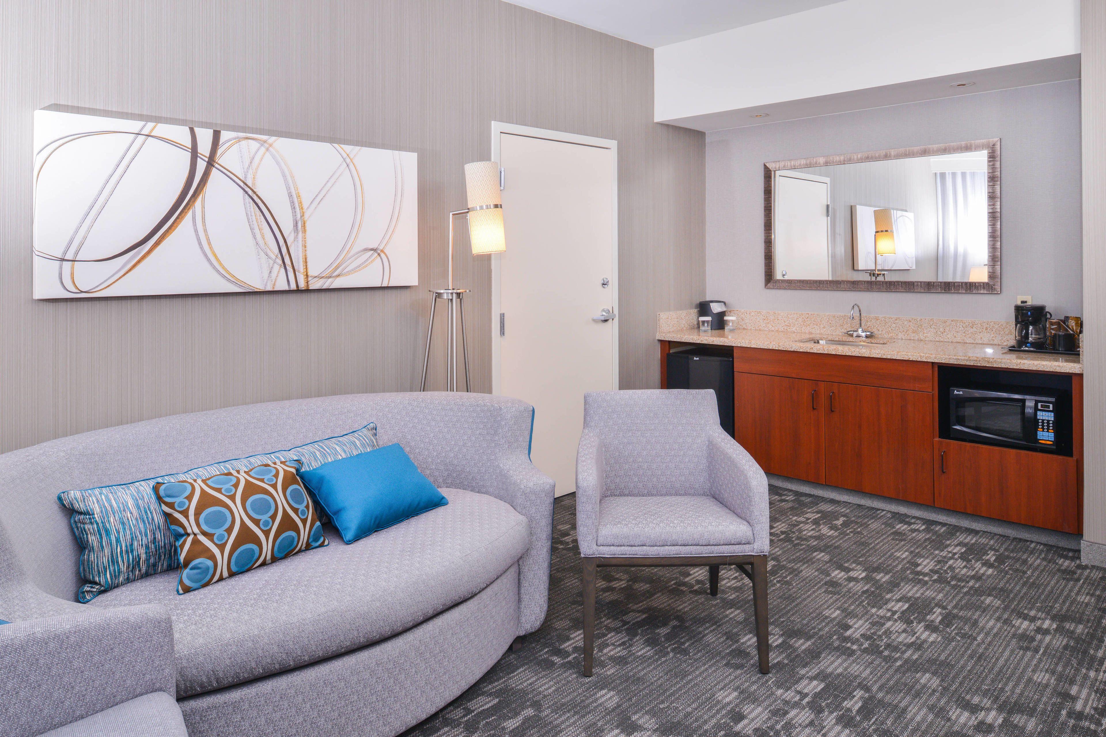 Courtyard By Marriott