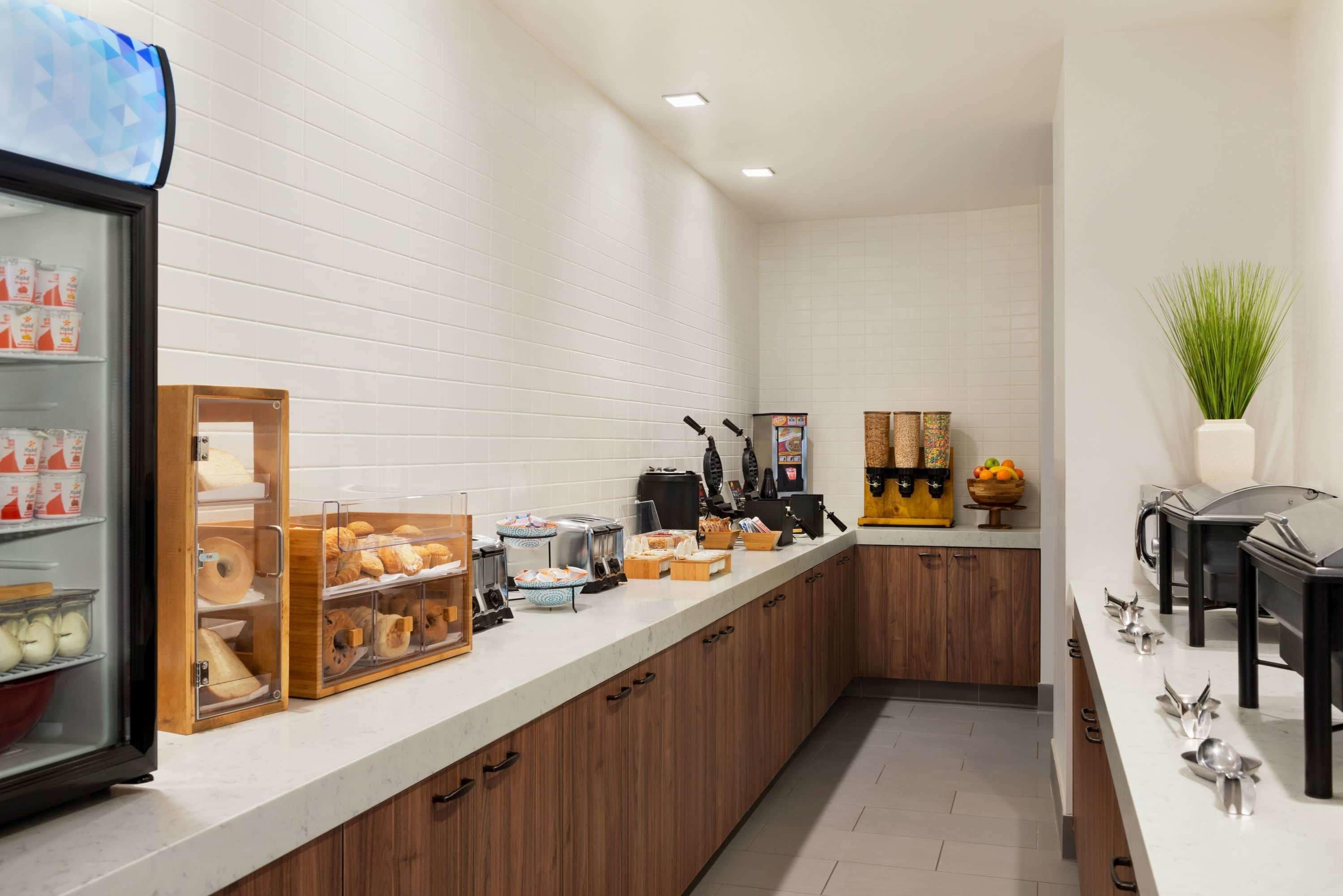 La Quinta By Wyndham Hotel