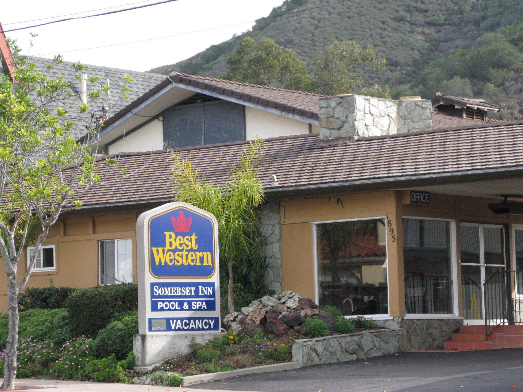 Hotel At