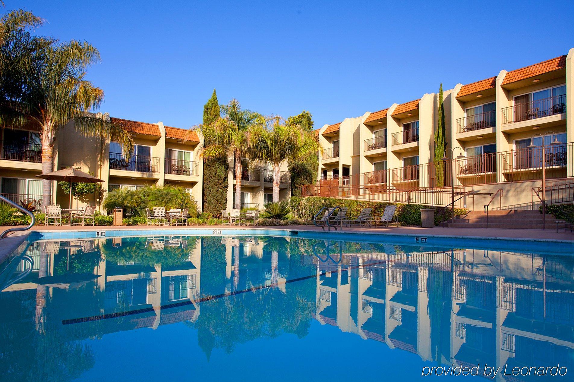 Western Royal Oak Hotel 3*