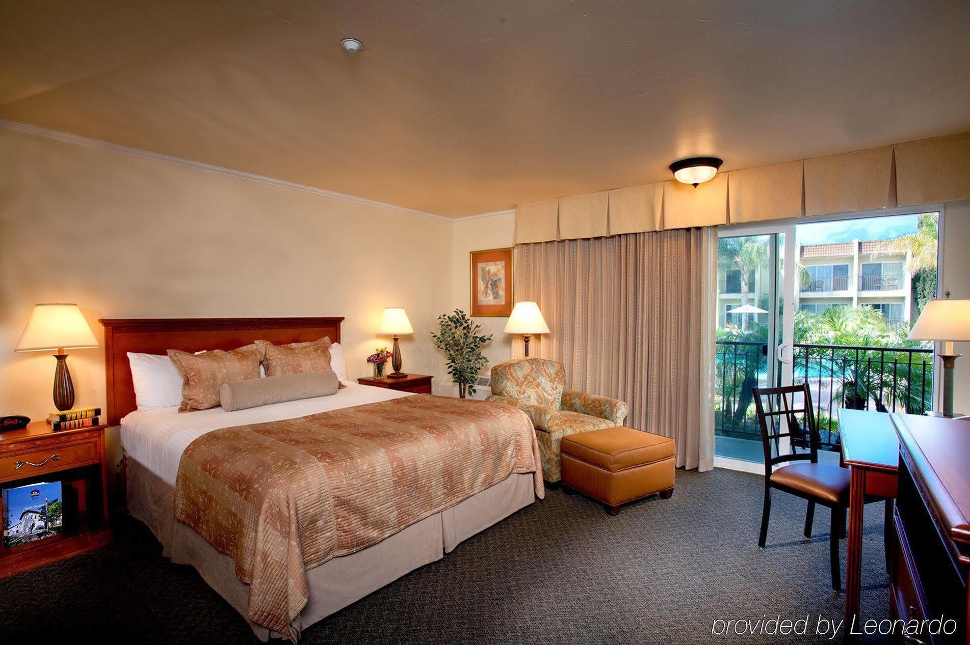 Western Royal Oak San Luis Obispo